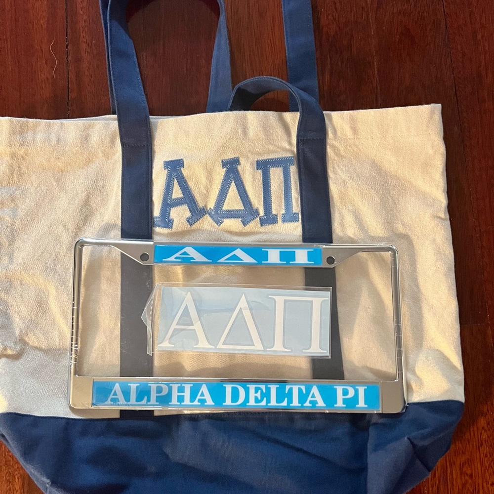 Adpi tote
